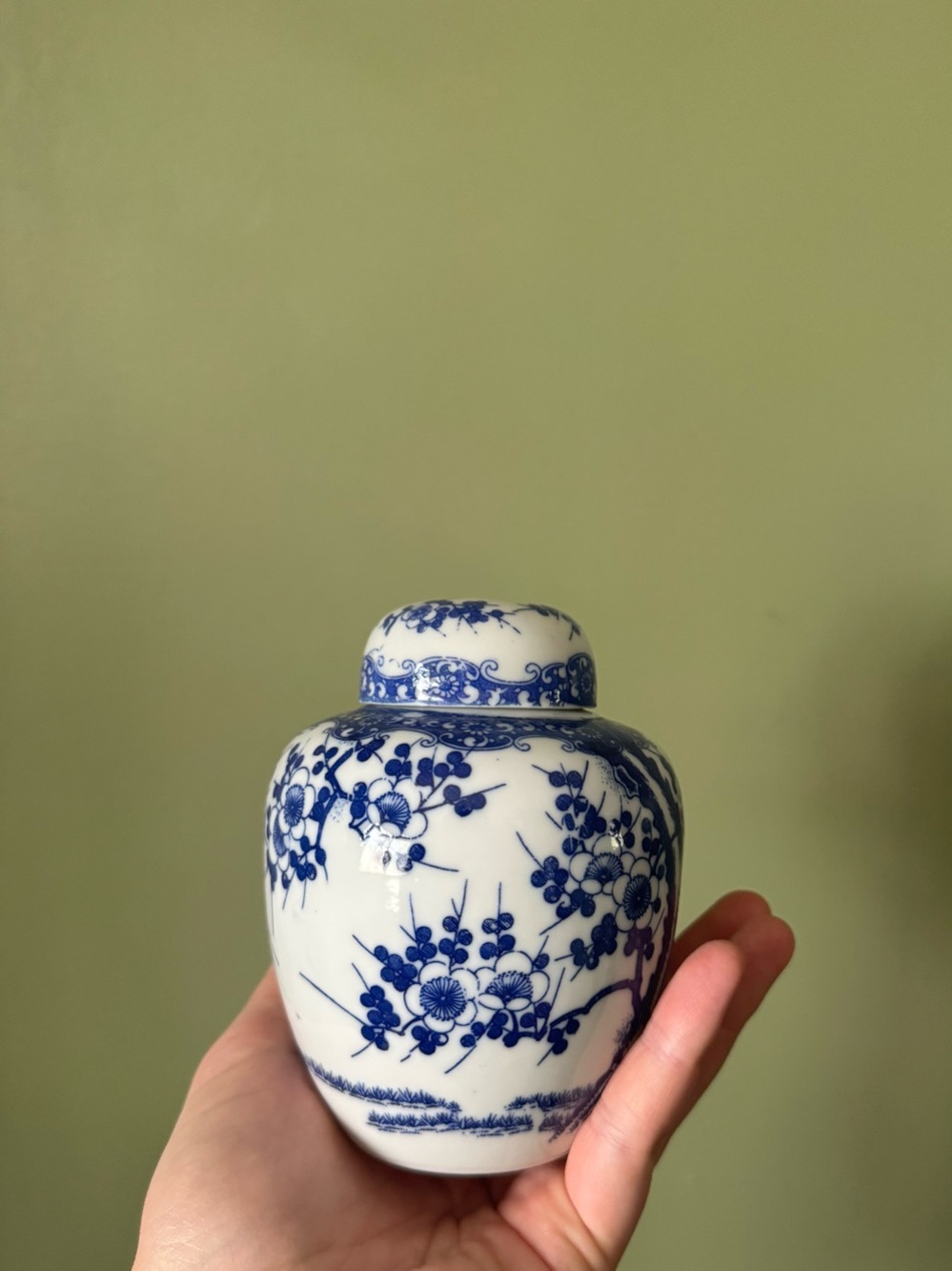 🌸 Vintage Cherry Blossom Ginger Jar 4.75" Porcelain Chinoiserie